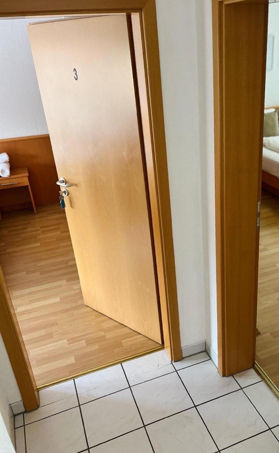 Am Landhaus - Gaestezimmer Walsheim Bilik gambar